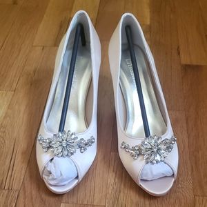 Elegant Park Wedding Heels